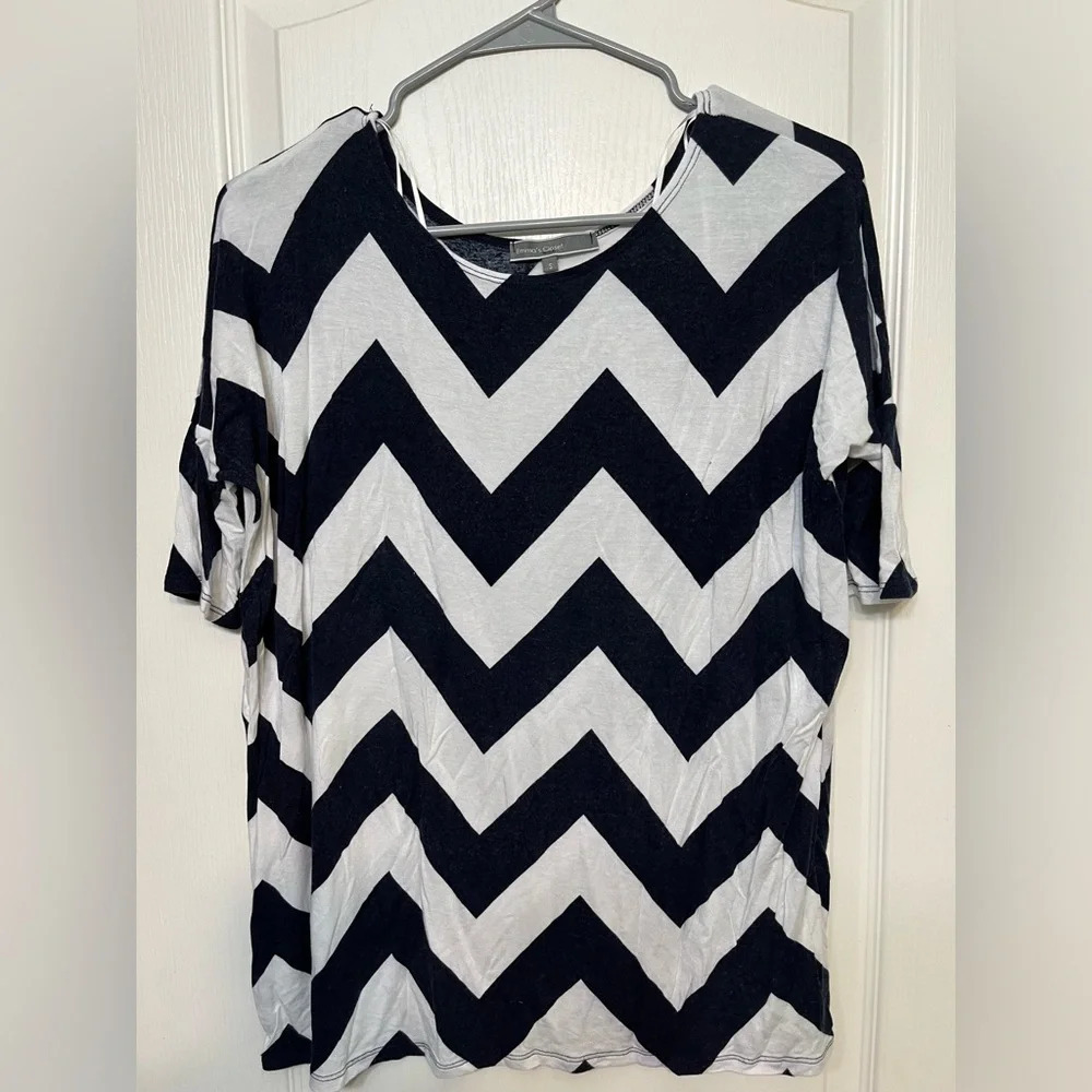 Chevron Women’s Short Sleeve Tunic